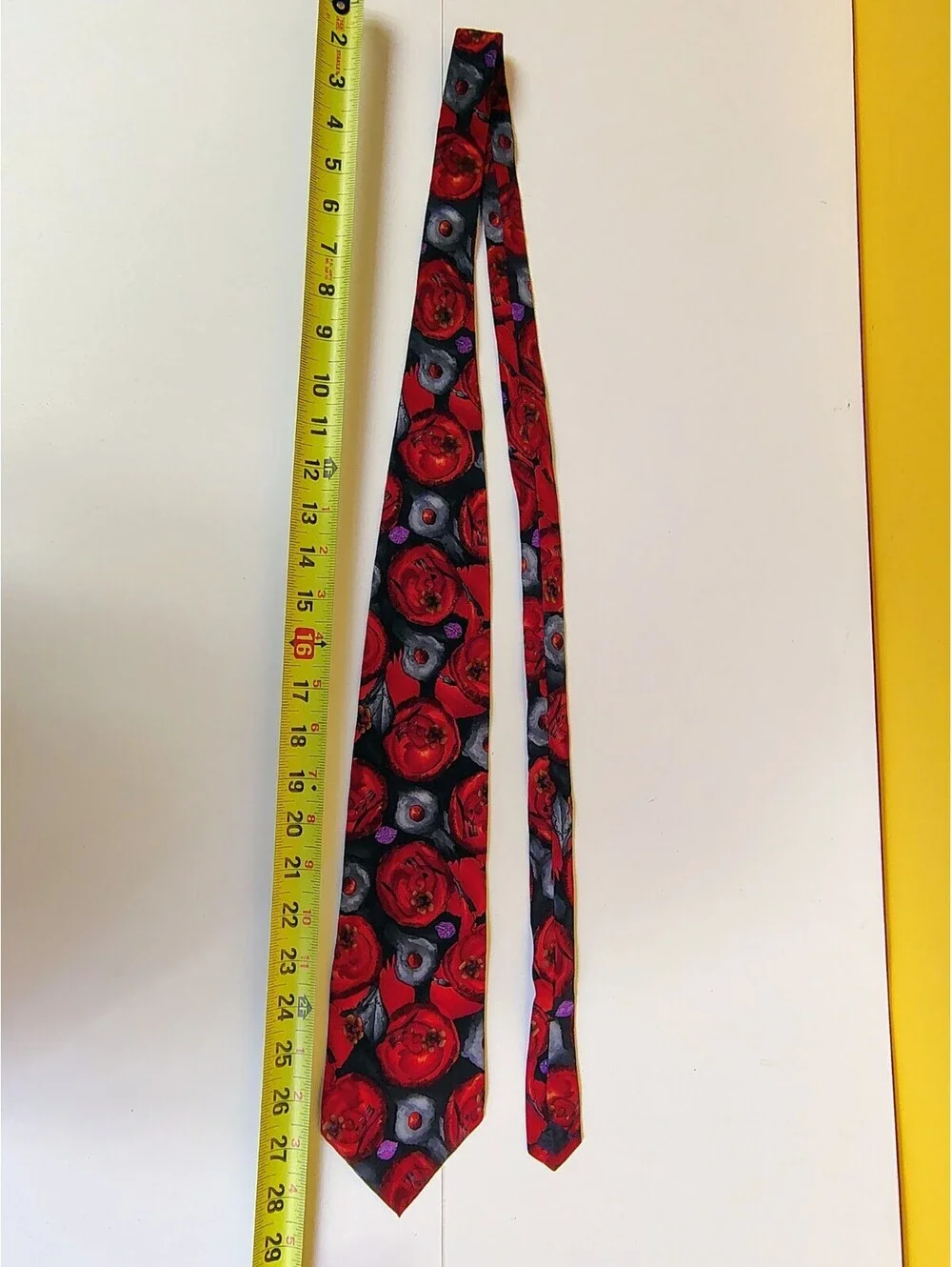 Vtg J Garcia Jerry Garcia Tie Snail Garden Collection Nine Red Black Floral Silk